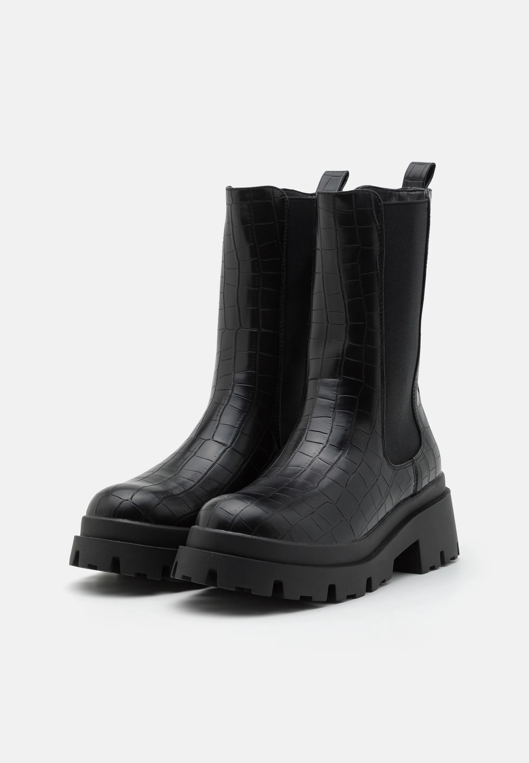 Botas de plataforma pares e impares