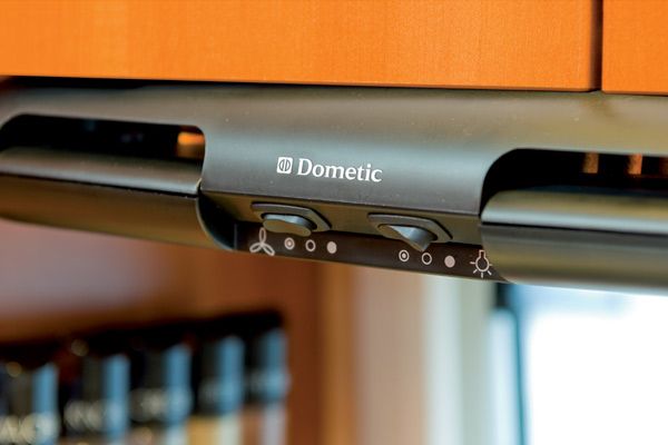 Dometic CK 2000 12 Volt Dunstabzugshaube