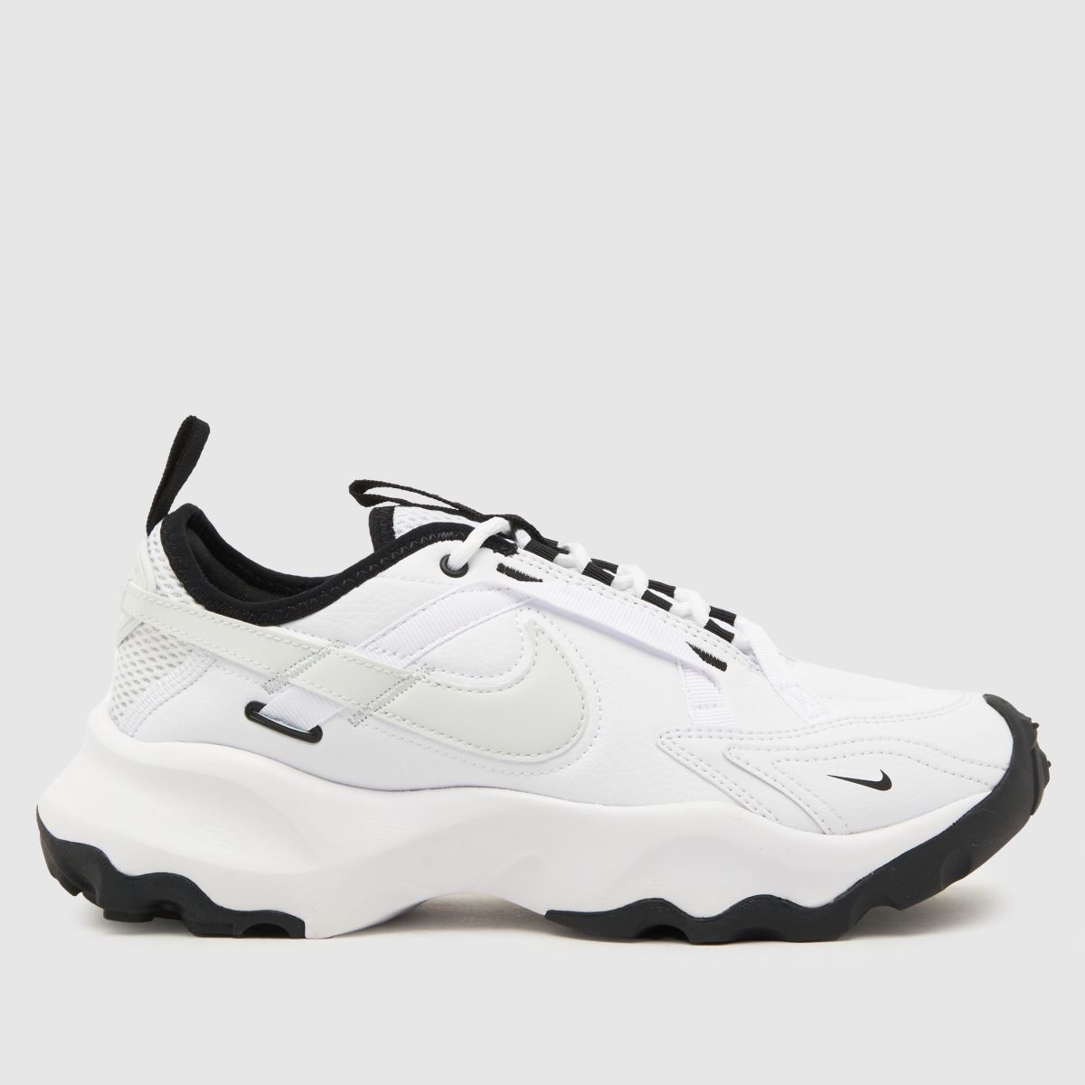 Nike tc 7900 prm träningsskor i vitt och svart