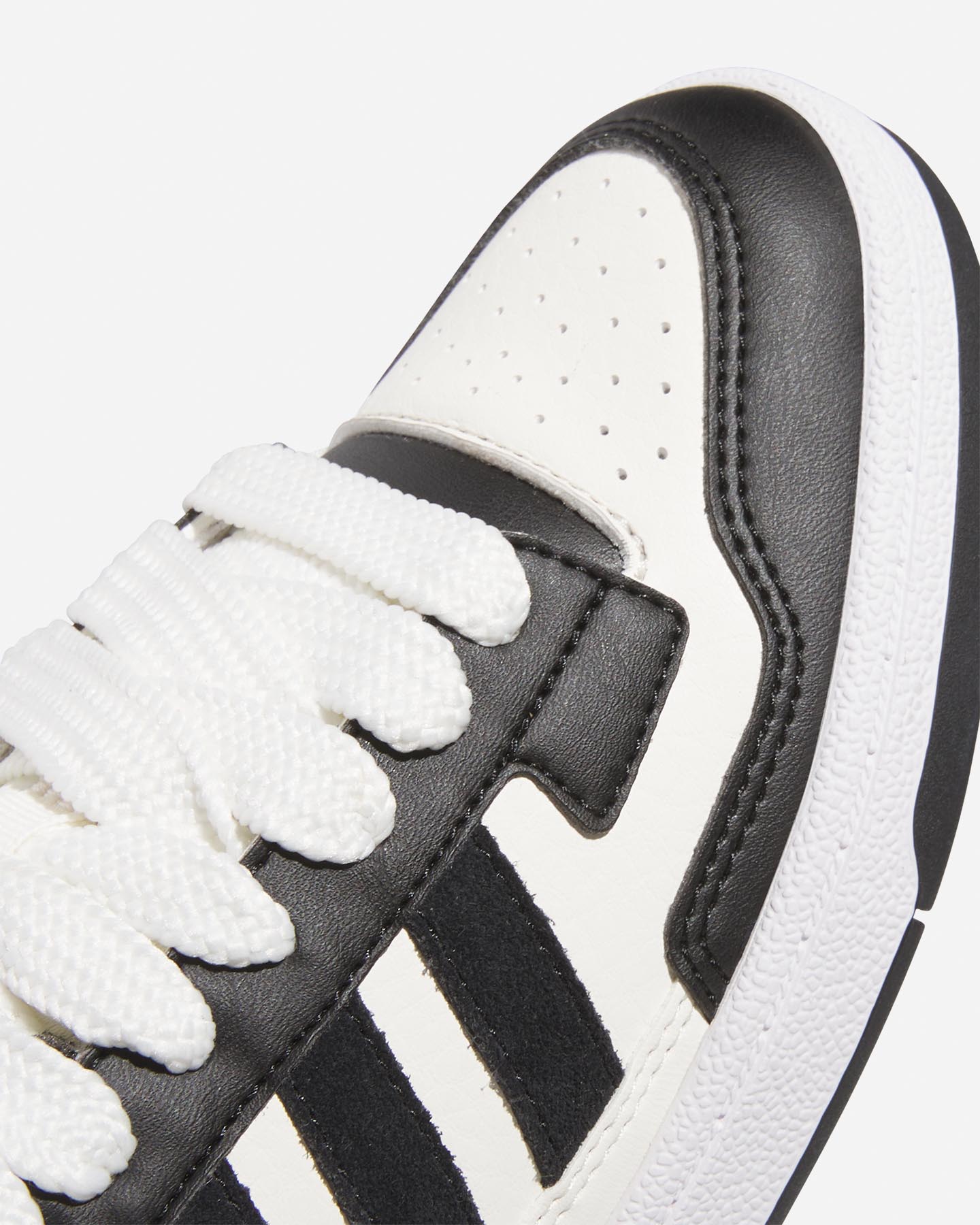 Trampki Adidas Core Rapid Court Low Gs Jr JR0166