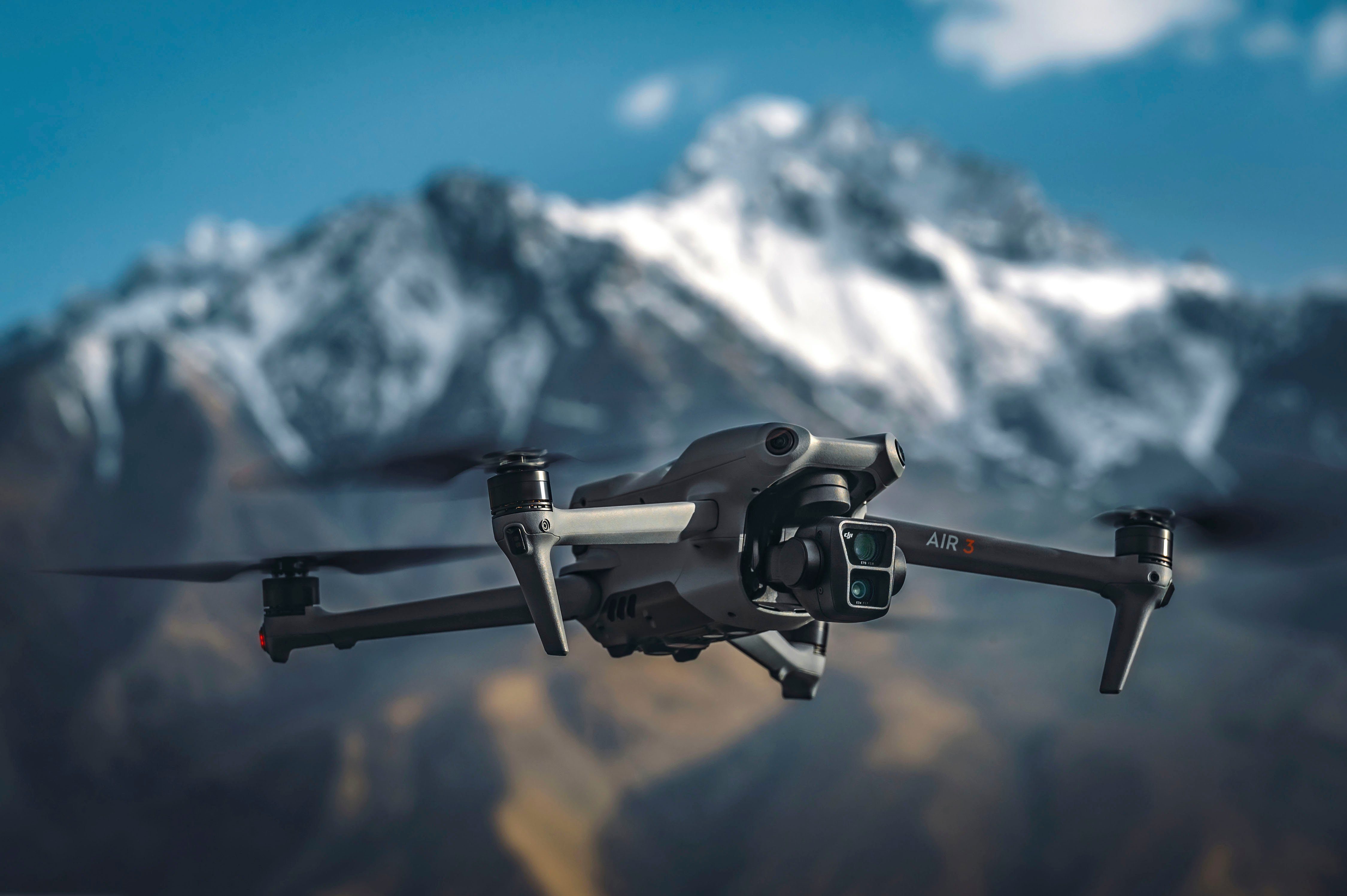 DJI Air 3 Fly More Combo (DJI RC-N2) Drohne (4K Ultra HD)