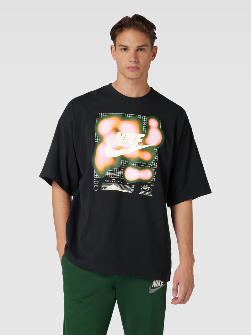 T-Shirt mit Label-Print in schwarz