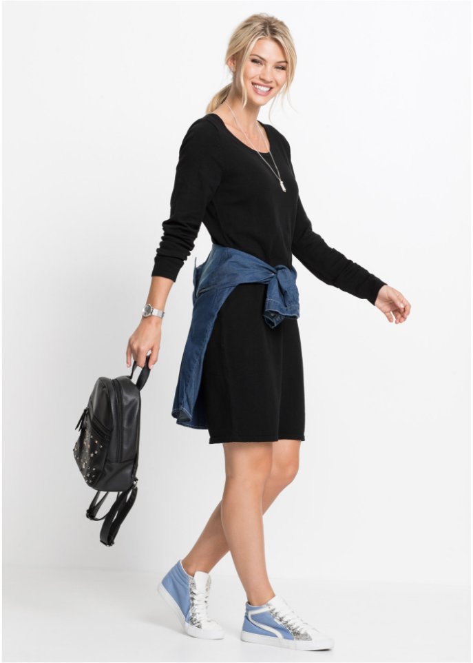 Strickkleid mit legerem Schnitt