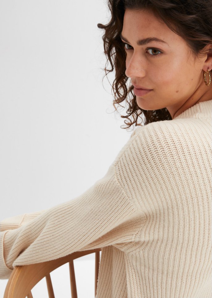 Ripppullover mit weitem Ärmel