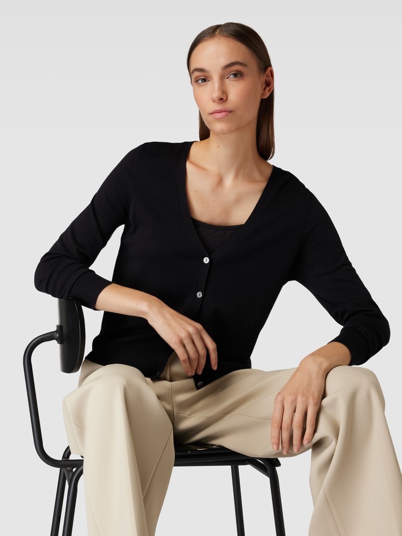 Strickcardigan mit tiefem V-Ausschnitt in black