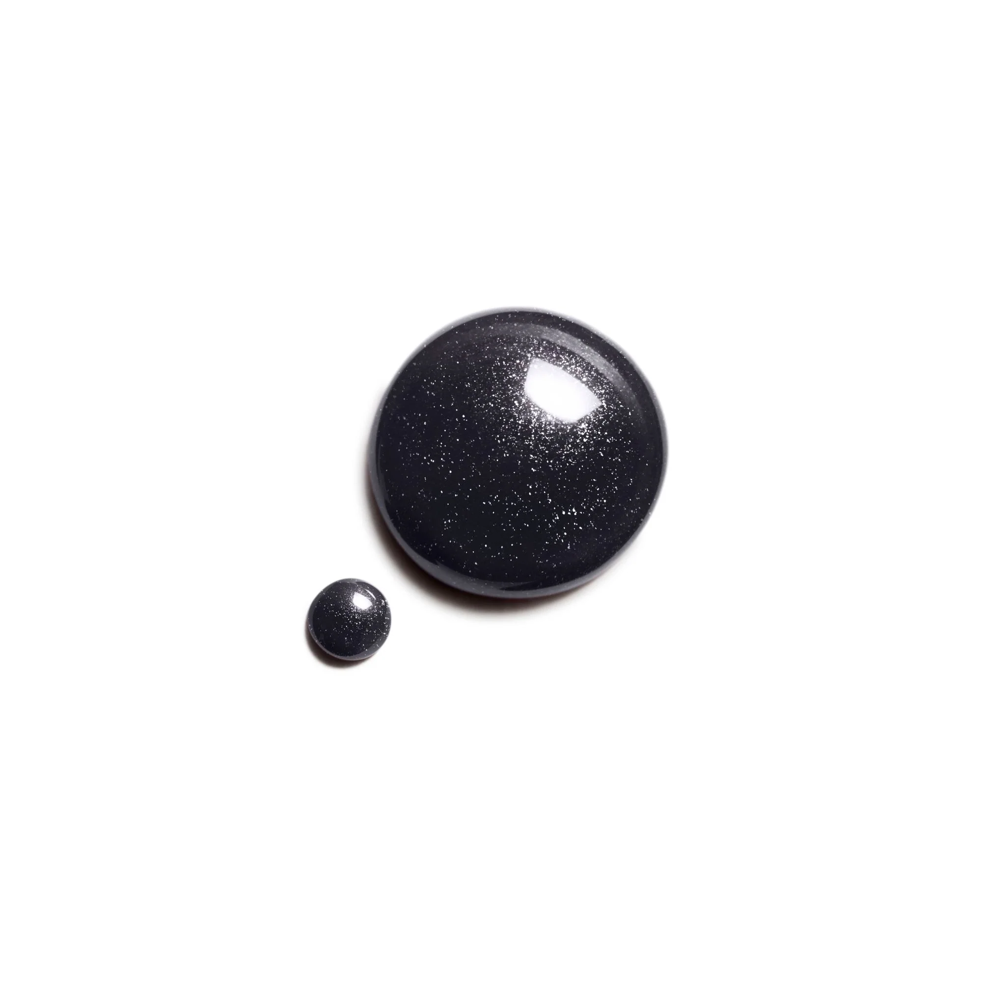 LE VERNIS - COLORE E BRILLANTEZZA LUNGA TENUTA