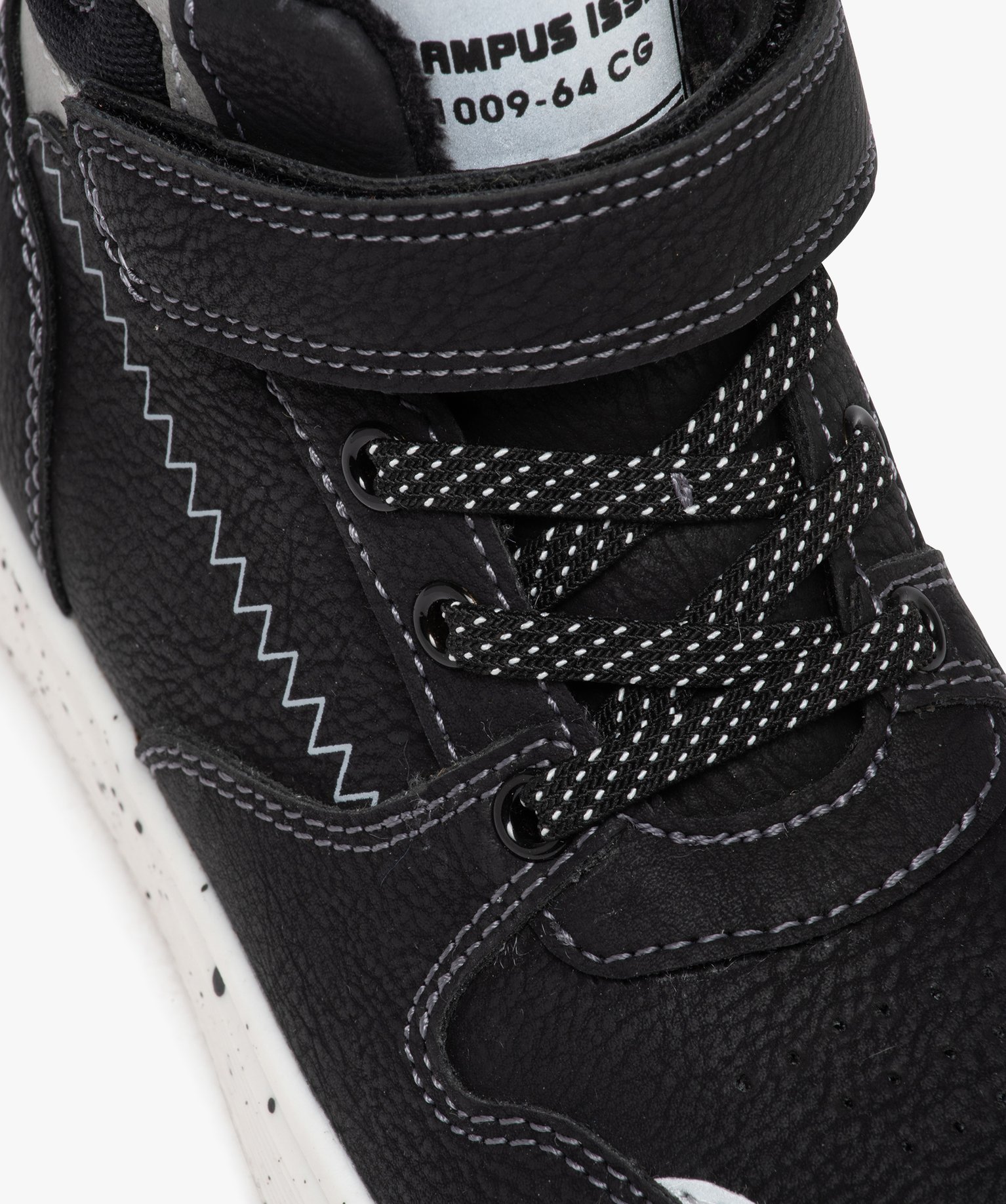 Boots fourrés à lacets et scratch Garçon noir | GEMO