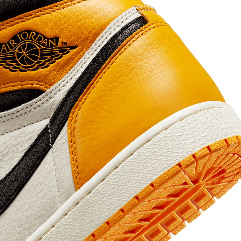 JORDAN Wmns Air Jordan 1 Retro High OG Yellow Toe 