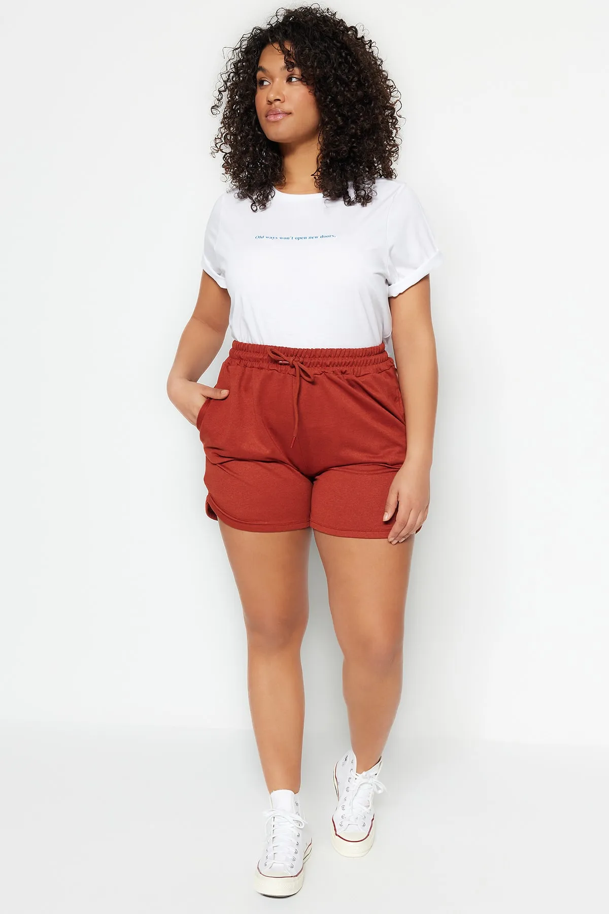 Trendyol Curve  Braune dünne Strickshorts TBBSS23AP00002
