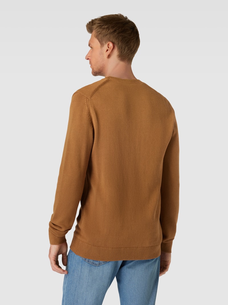 Strickpullover mit Label-Stitching in camel