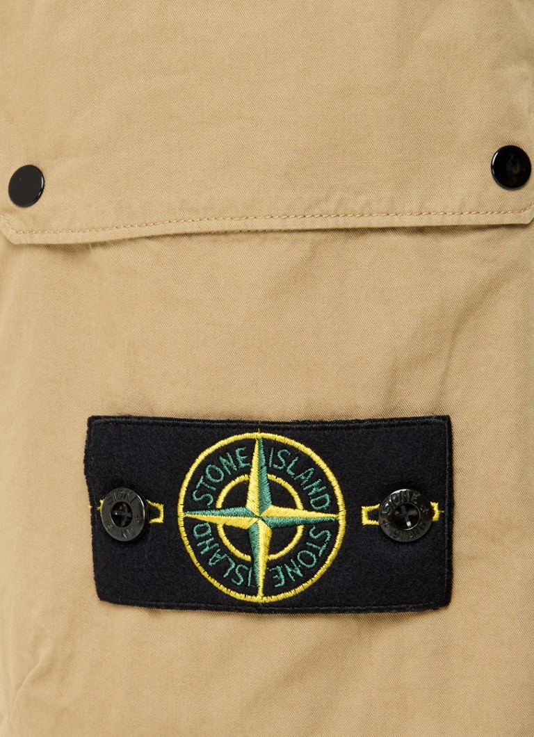 Stone Island 64020 sašaurinātas piegriezuma sporta bikses ar vārstu kabatu un logotipu