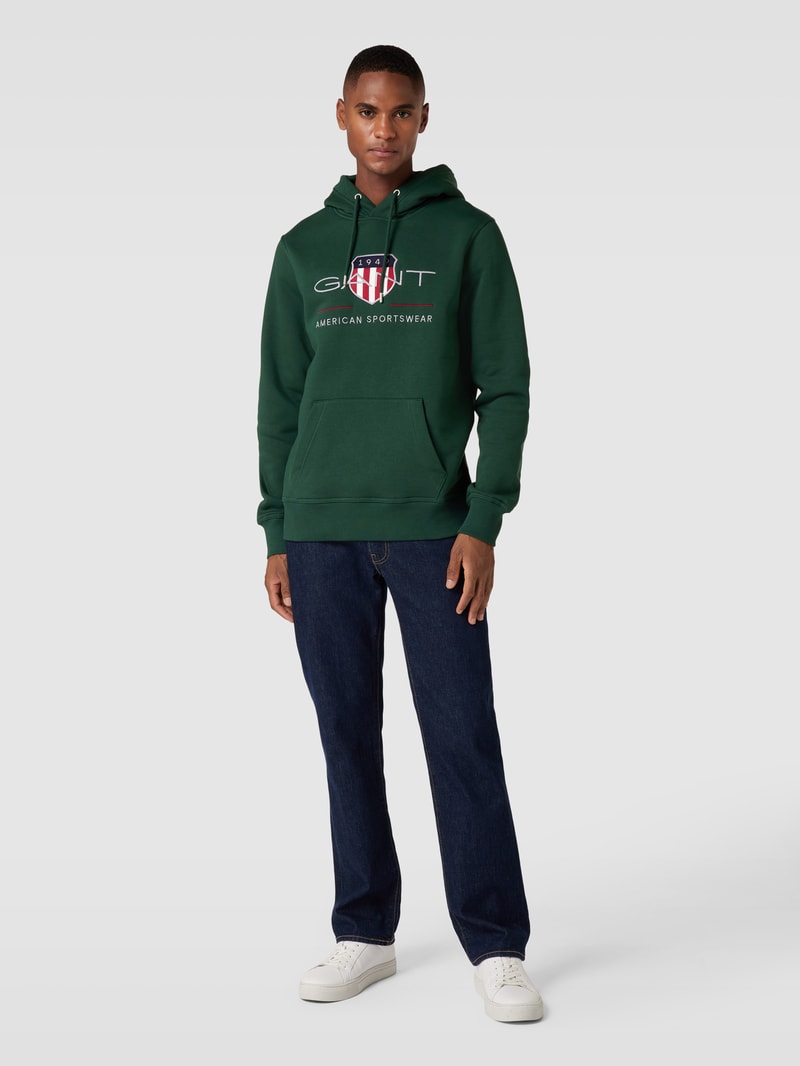 Hoodie mit Känguru-Tasche in dunkelgrün