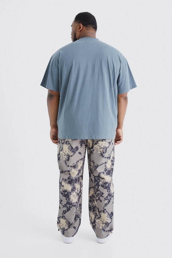 Plus lockere Camouflage-Hose