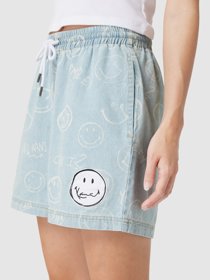 Shorts mit Allover-Print in jeans