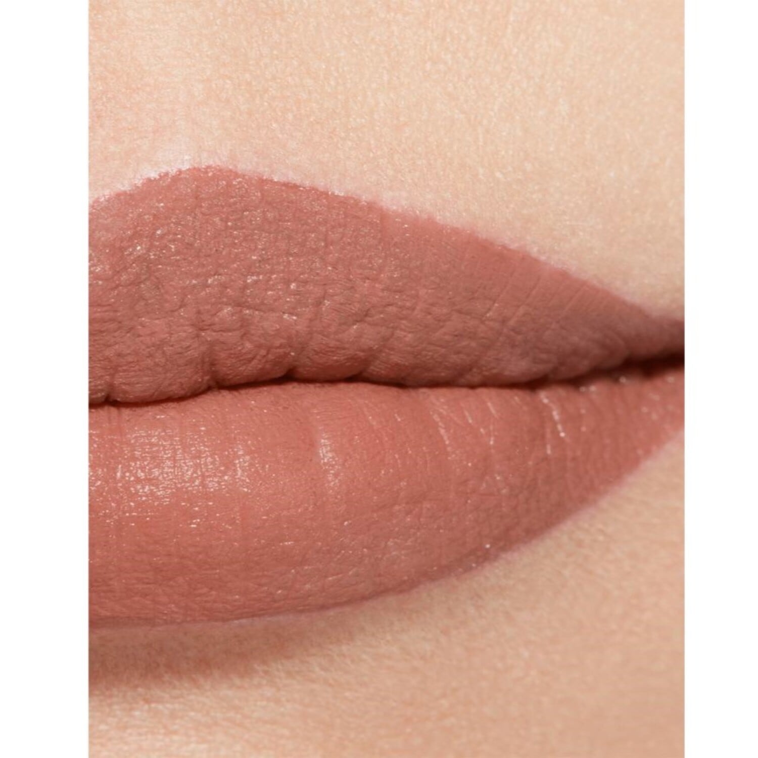 CHANEL LUMINOUS VELVET ROȘU