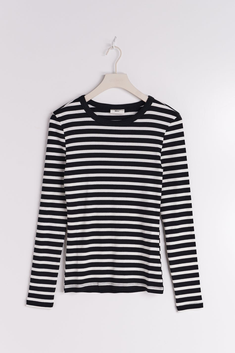 Basic long sleeve top