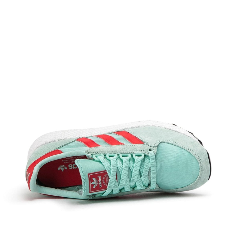 adidas Forest Grove W CG6124 / grün