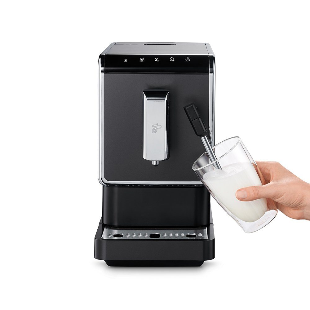 Tchibo Kaffeevollautomat Esperto Latte für Caffè Crema, Espresso, Cappuccino und Milchschaum, Intense+ -Technologie: für stärkeren Kaffee per Taste