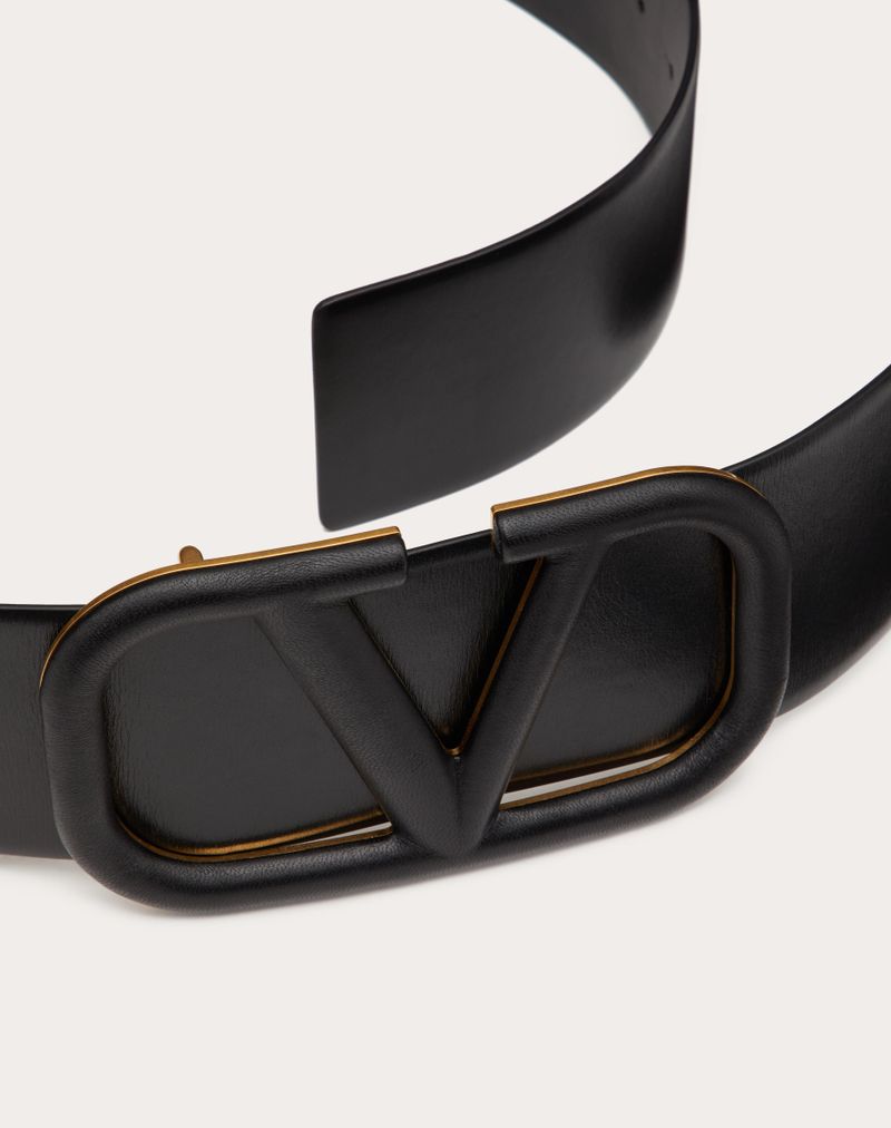 Vlogo Signature bælte i skinnende kalveskind 70 mm