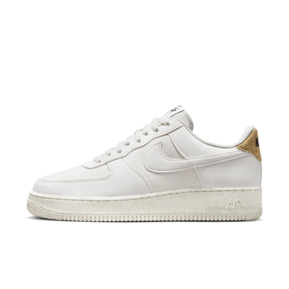 Nike Air Force 1 07 LV8 Next Nature DV7184-001 / schwarz