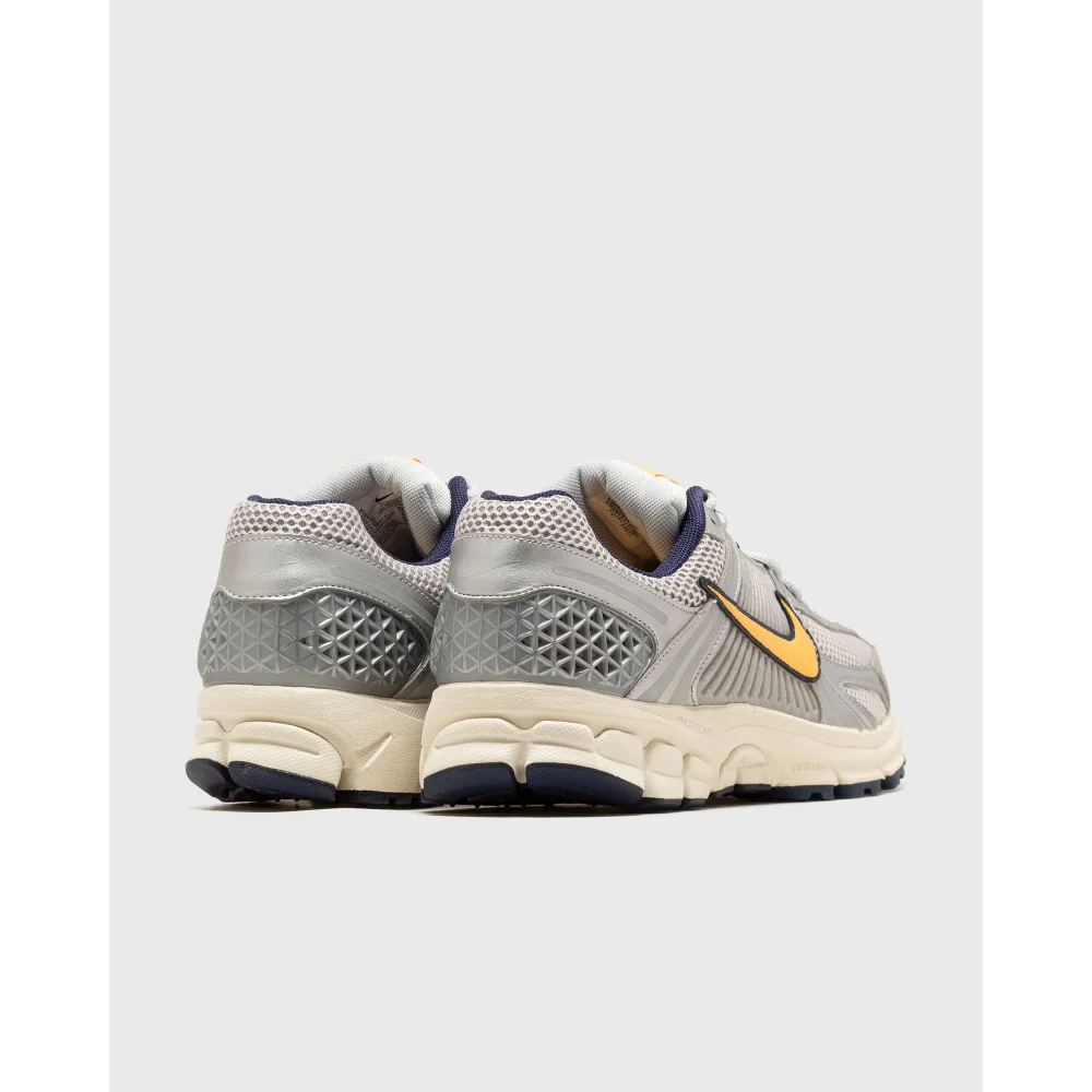 Nike Zoom Vomero 5 FJ4151-001 / grau