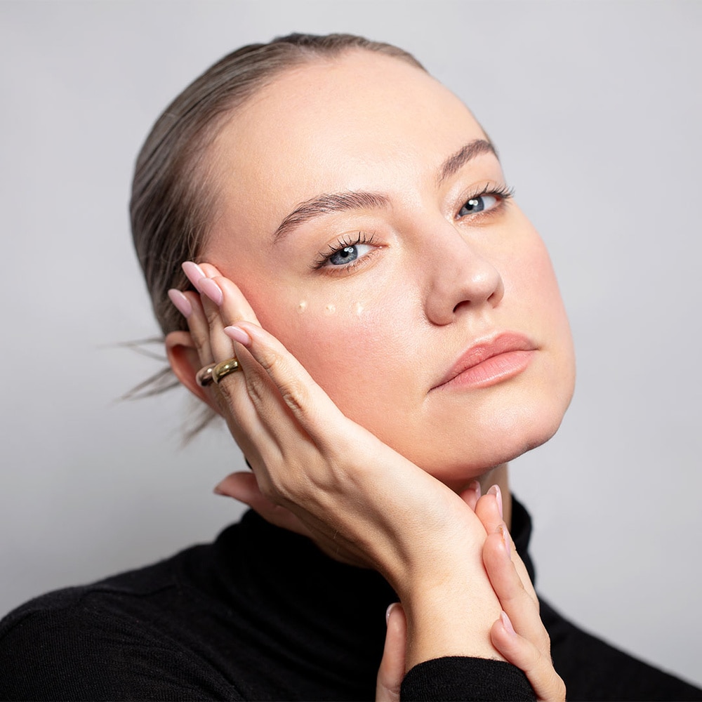Antipodes Manuka Honey Contour Des Yeux Révélateur D'Éclat Au Miel De Manuka Crème pour les yeux végétarienne illuminatrice et hydratante
