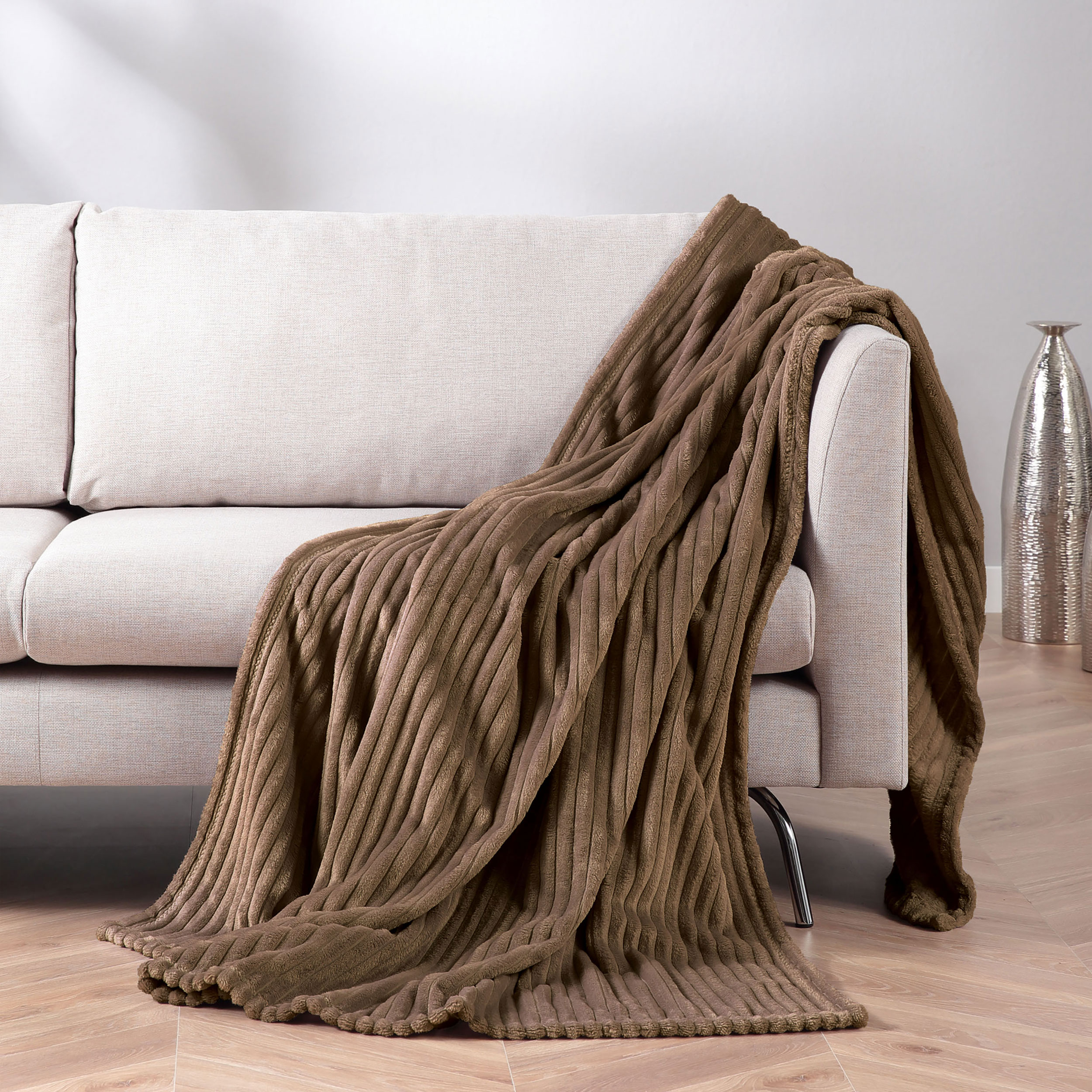 GözzeFeincord-Kuscheldecke