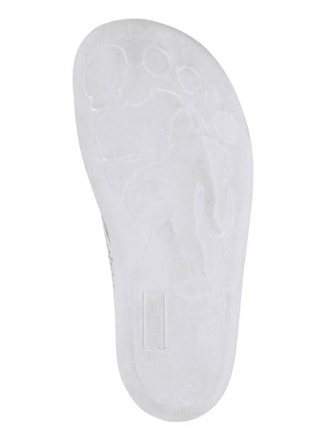 Schnürschuh mit sommerlicher Lochung