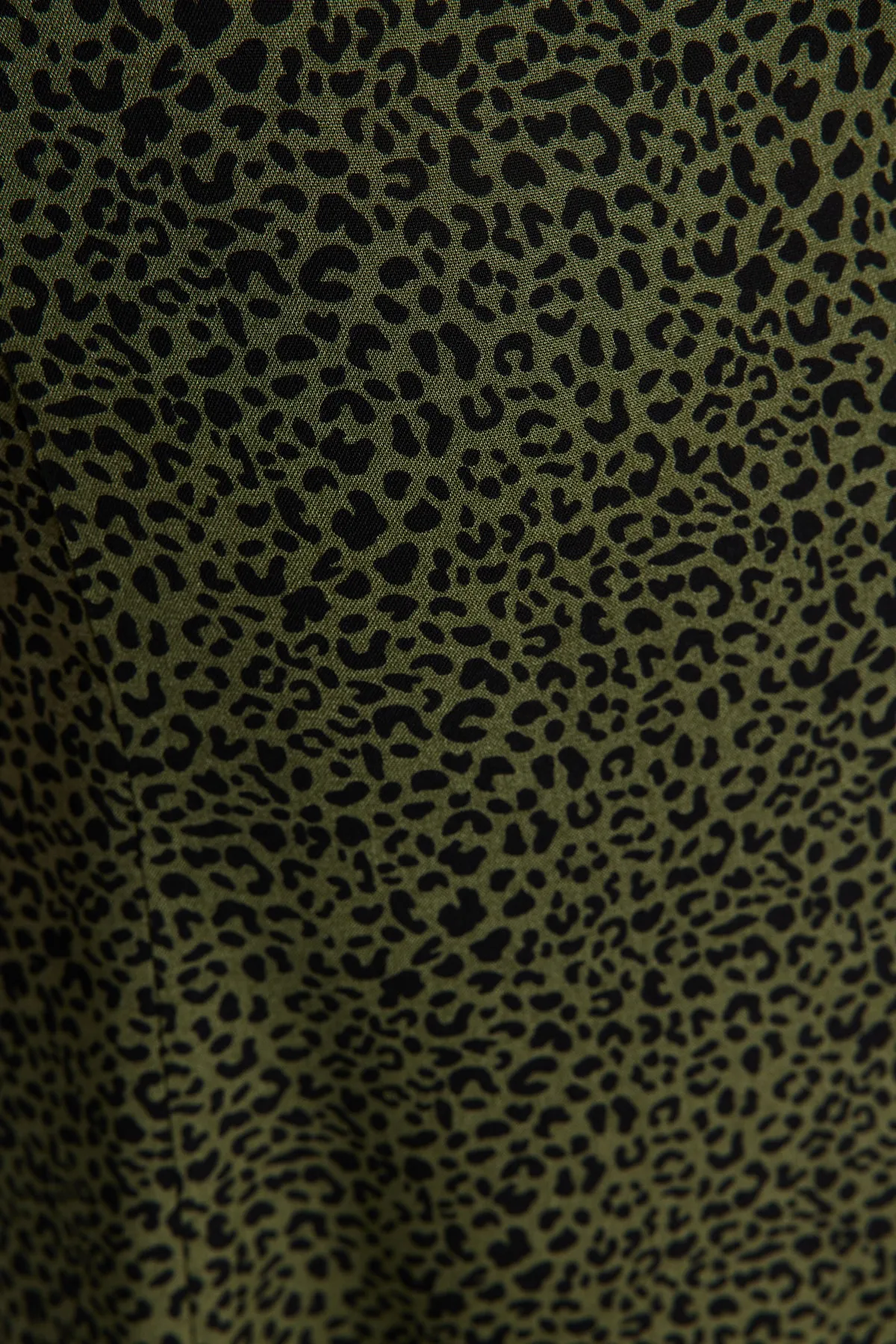 Trendyol Curve  Khakifarbener A-Linien-Rock mit Animal-Print und normaler Taille TBBAW23AZ00032