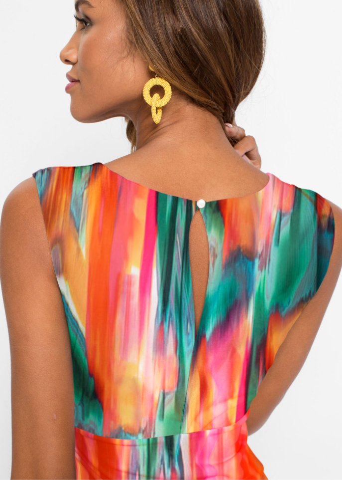 Kleid mit Rückenausschnitt