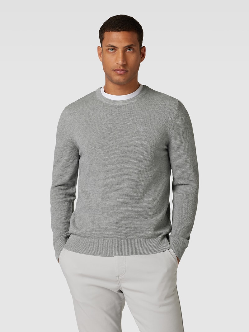 Strickpullover mit Label-Stitching in mittelgrau meliert