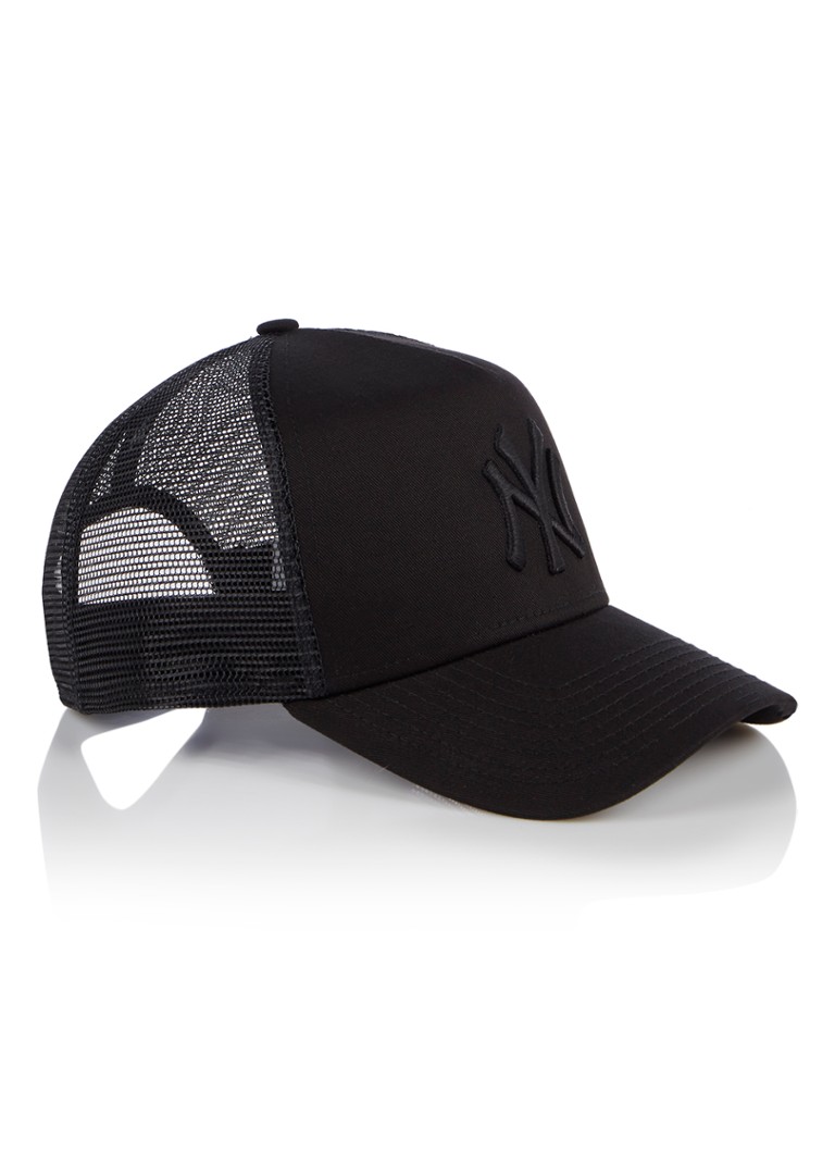 Șapcă cu logo New Era