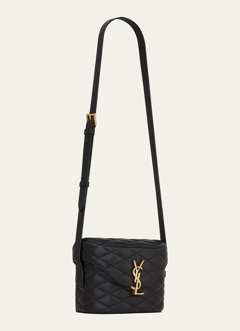 Bolsa de ombro Saint Laurent June Box em pele de cordeiro acolchoada.