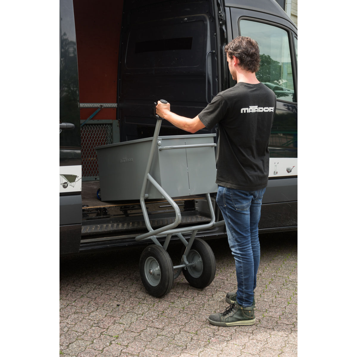 Carretilla basculante de dos ruedas Matador 15092, capacidad de 250 kg - 48,5 kg