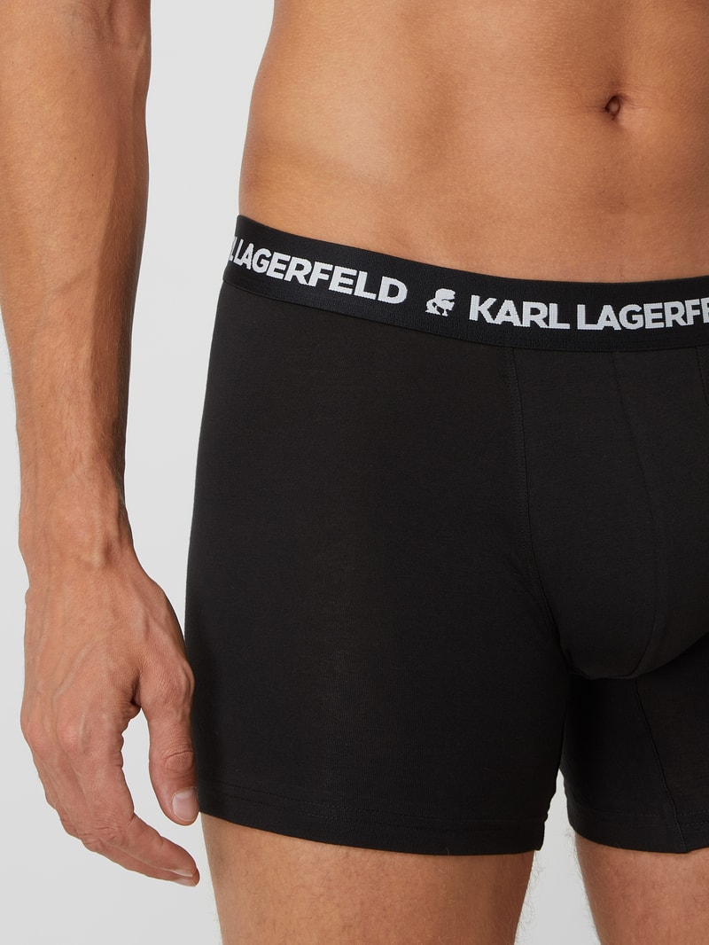 Trunks in unifarbenem Design in schwarz