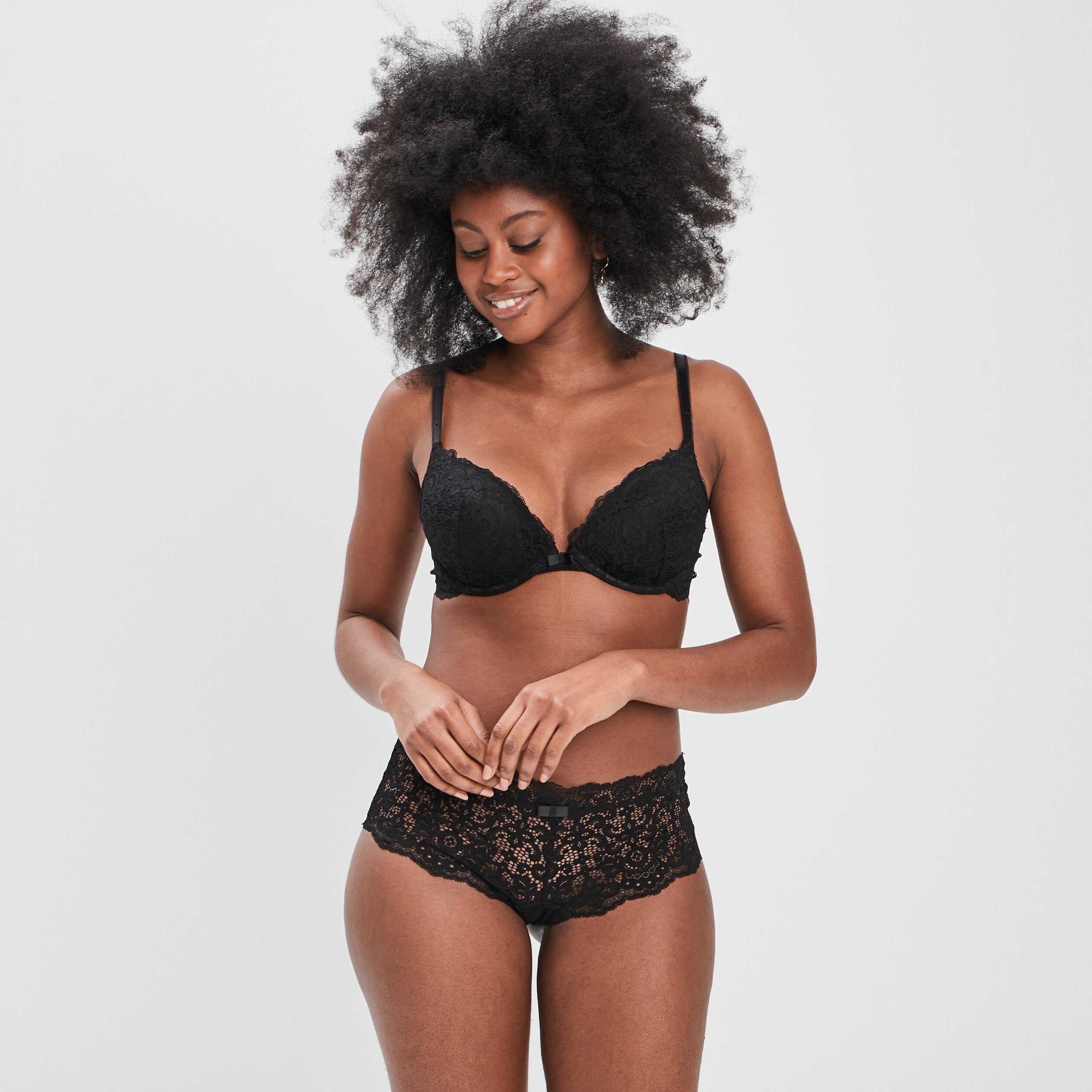 Shorty en dentelle noir femme | La Halle