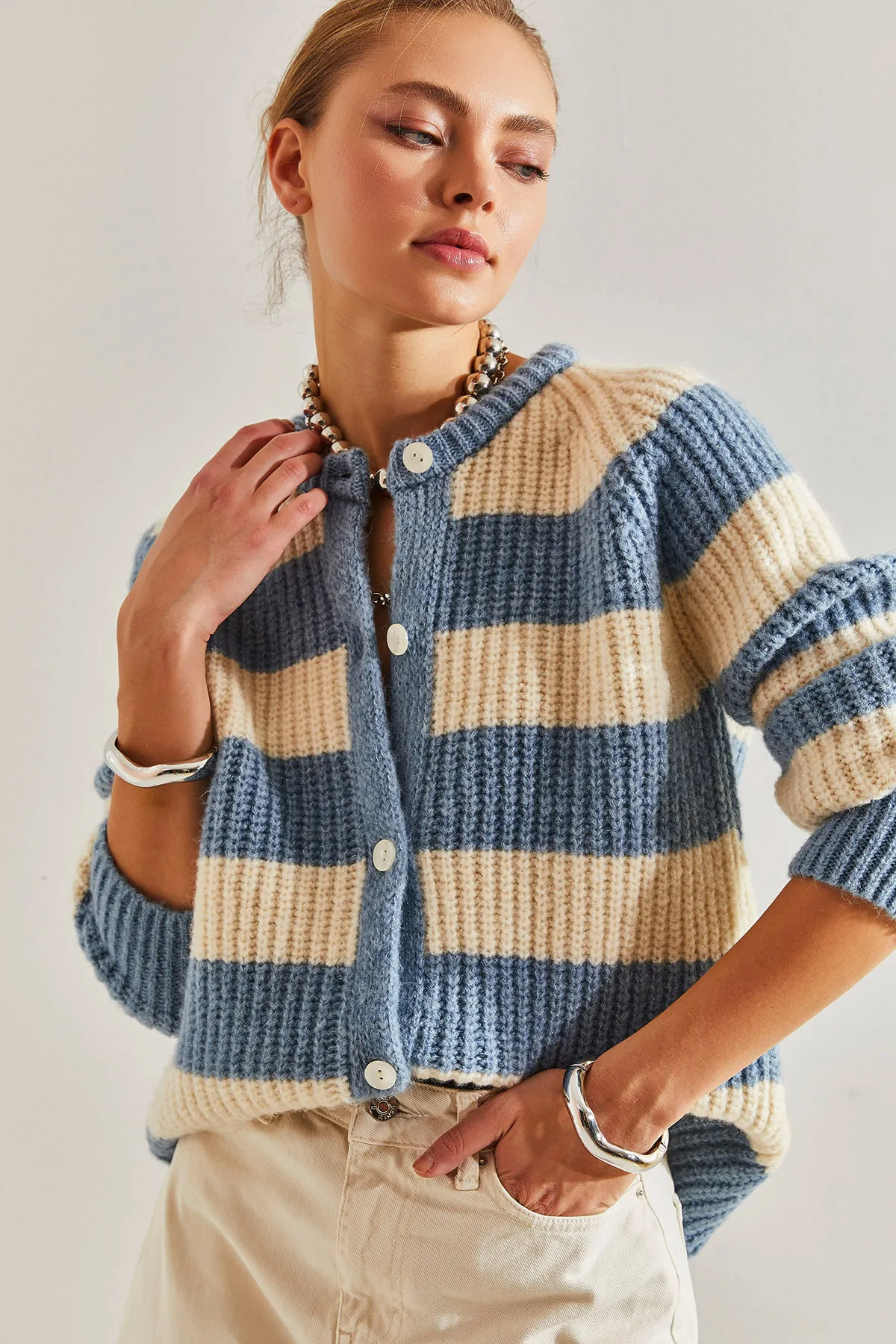 Bianco Lucci  Damen-Strickjacke mit Streifen und Knöpfen