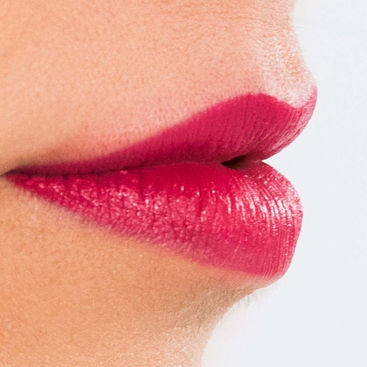 Gokos Lippenstift LipCreator, Enthält pflegendes Bienenwachs und besitzt eine samtig-leichte Textur.