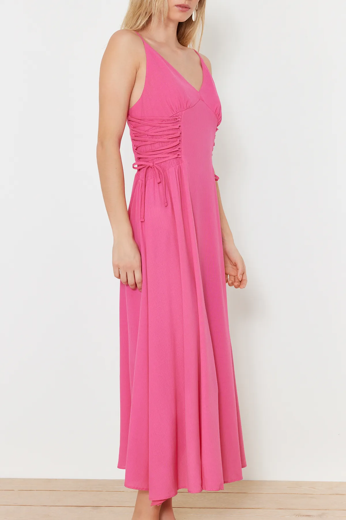 Trendyol Collection  Fuchsia Maxi-Strandkleid aus Webstoff TBESS24EL00098