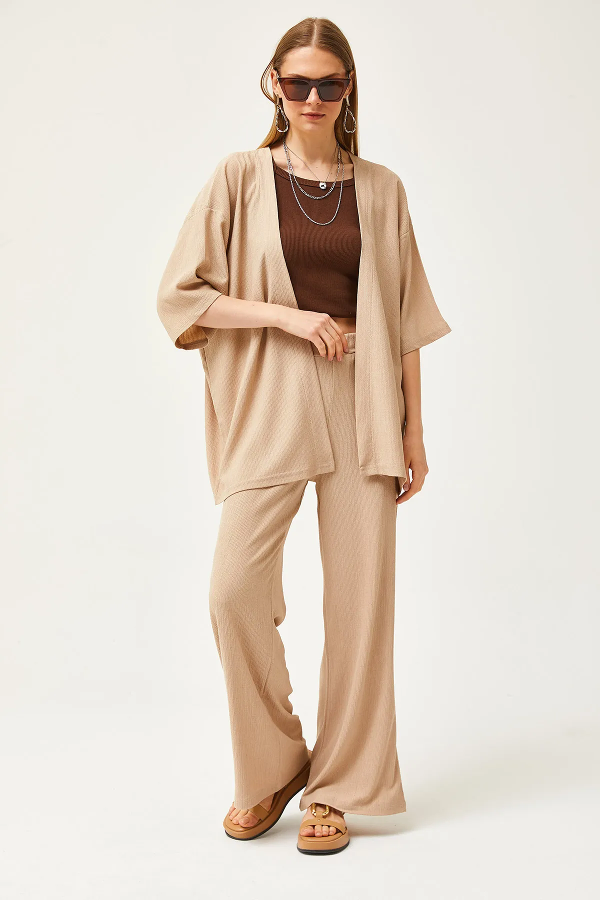 Olalook  Beiges Damen-Set mit Oberteil und Kimono-Unterteil sowie Hose TKM-19000280