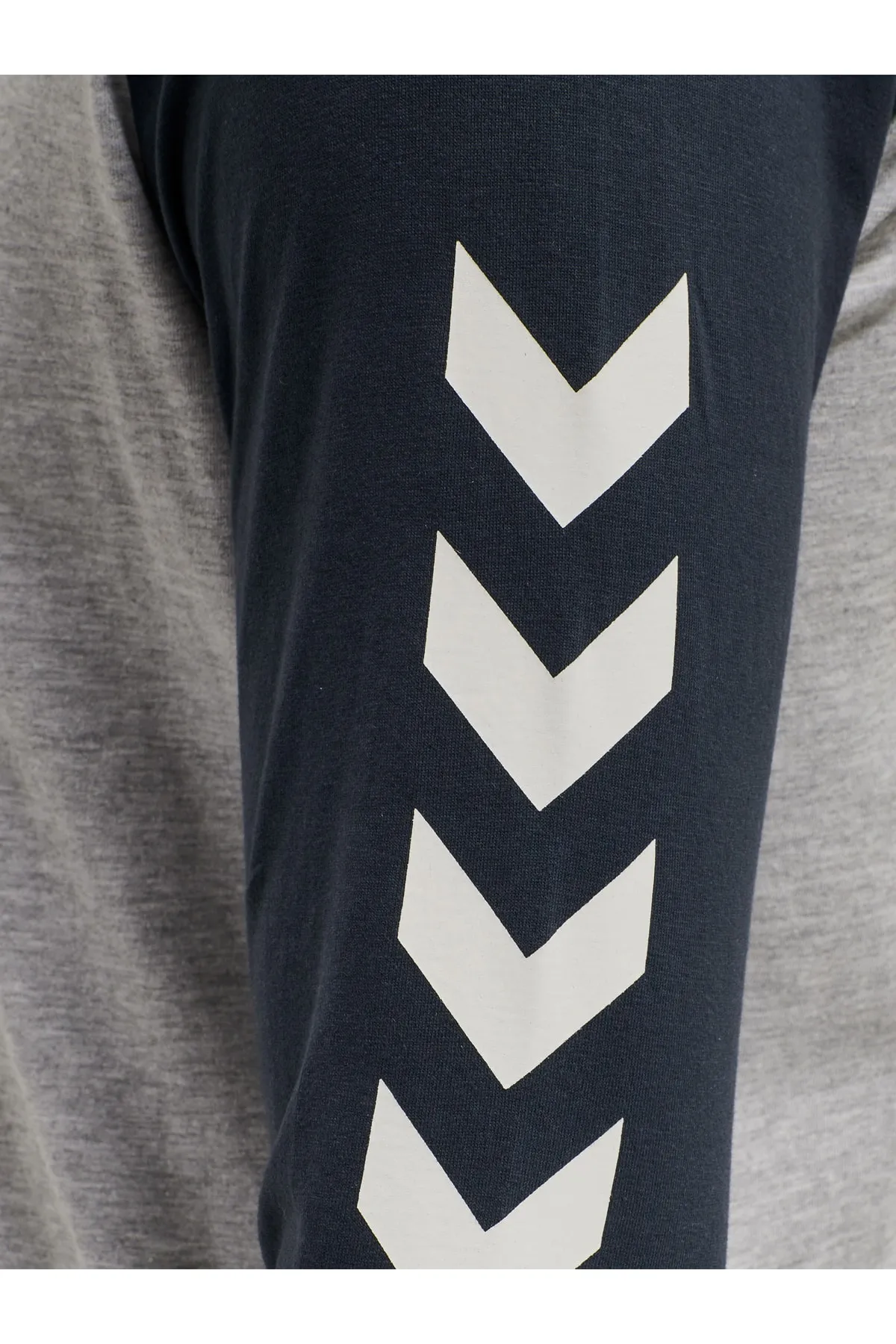 hummel  hmlLEGACY BLOCKED T-SHIRT L/S