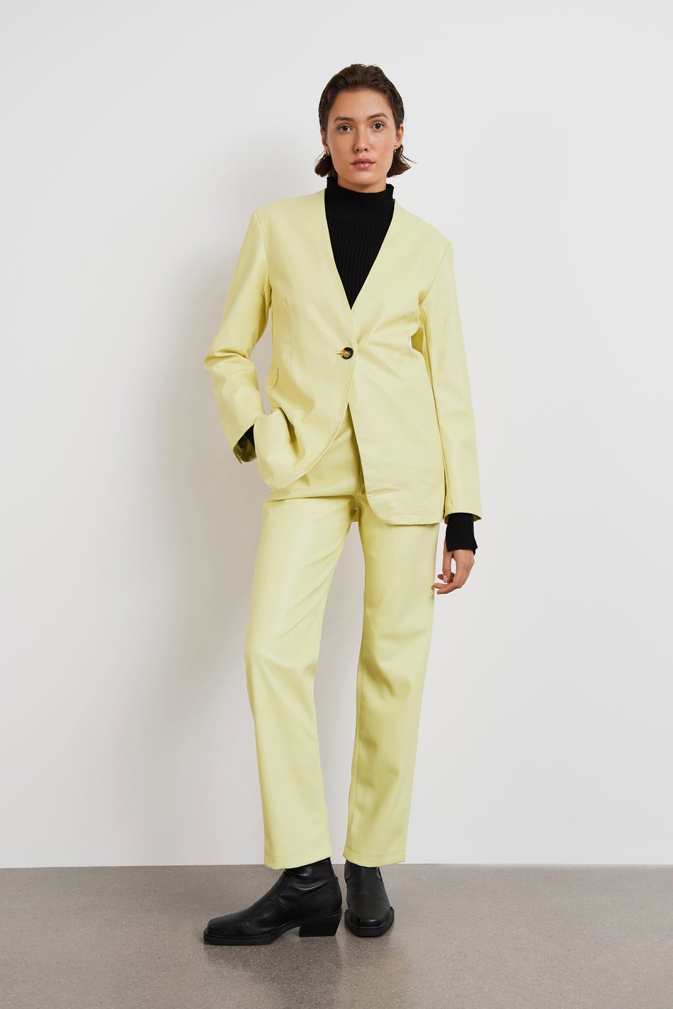 Mina pu blazer