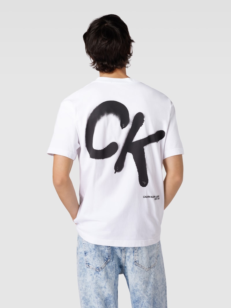 T-Shirt mit Label-Print Modell 'SPRAY' in weiss