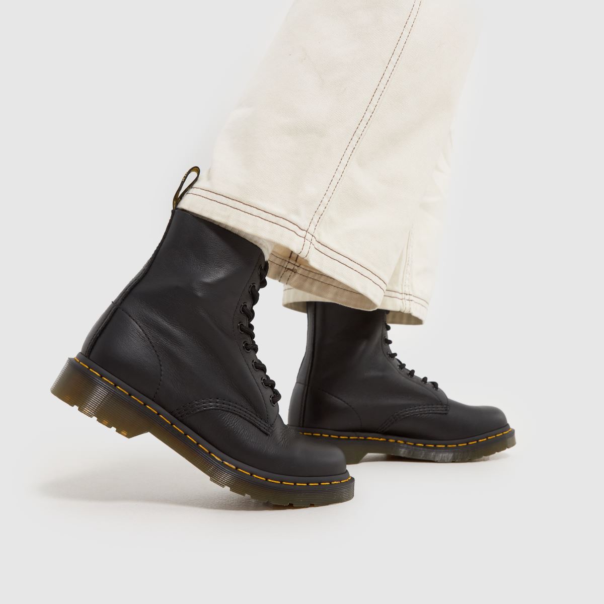 Dr Martens 1460 Pascal – Svarta stövlar