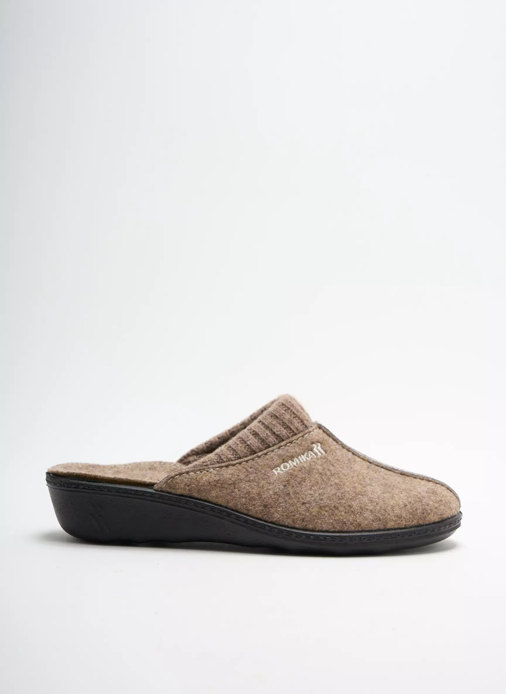 Romika Chaussons Femme couleur beige