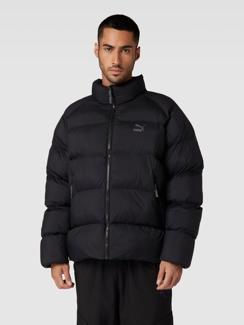Steppjacke mit Label-Print - PUMA X P&C* in schwarz