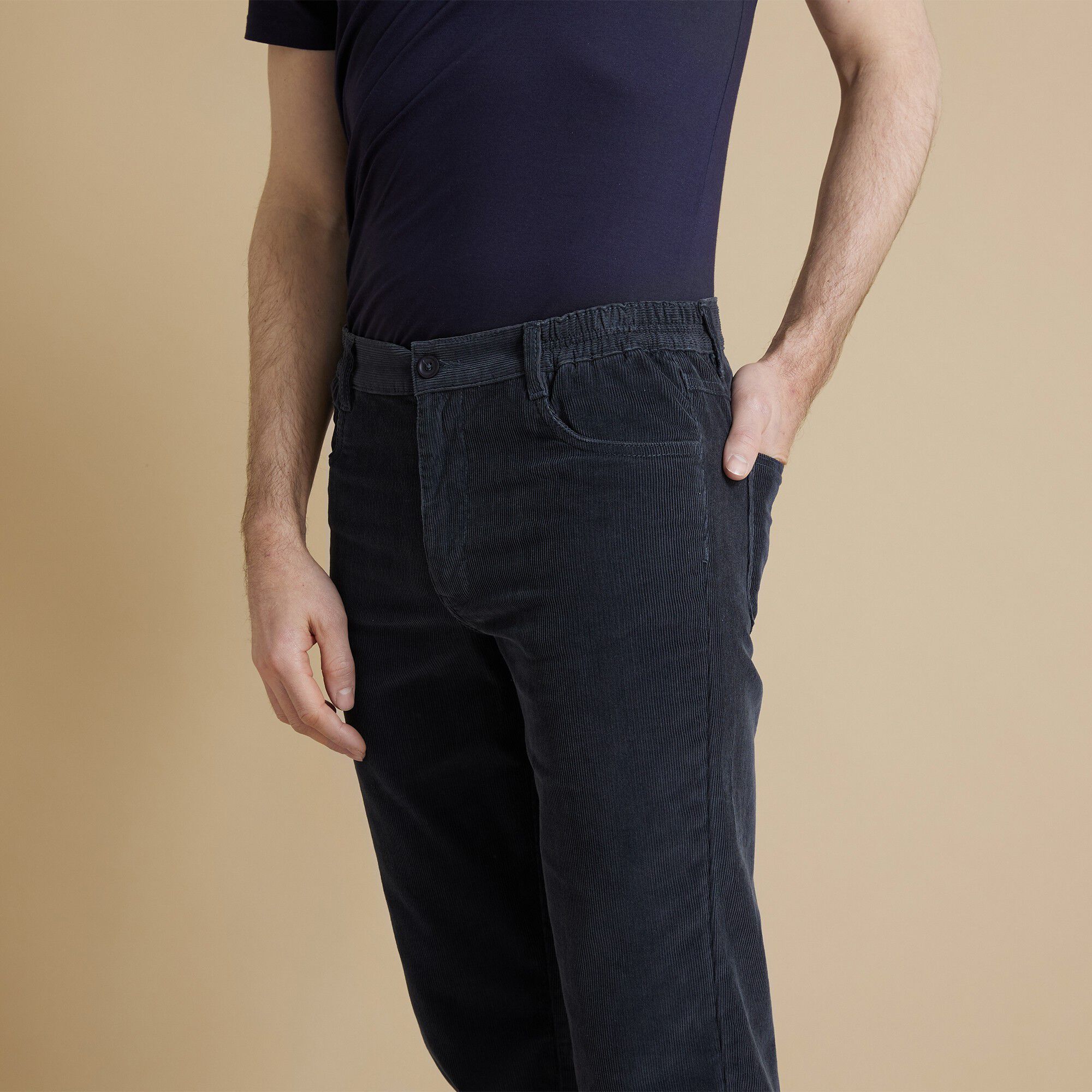 Pantalon droit 5 poches velours milleraies