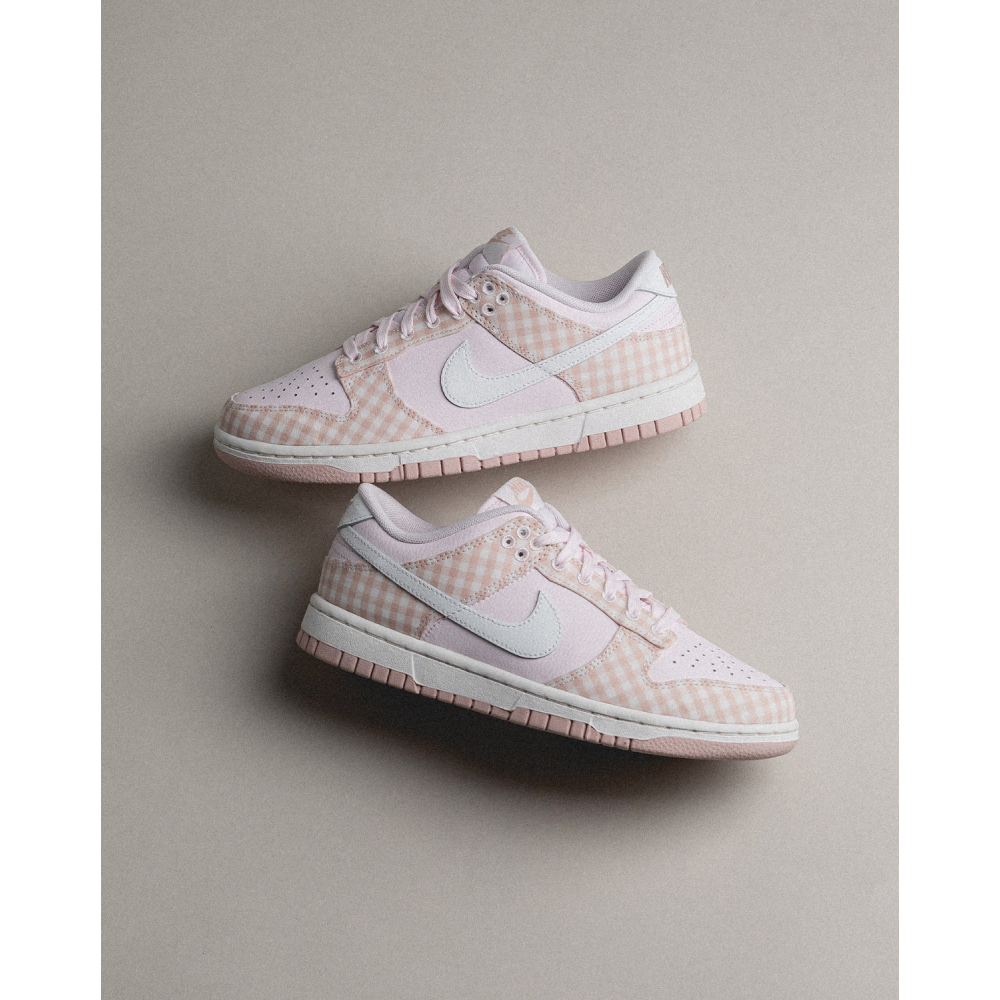Nike Dunk Low FB9881 600 / pink