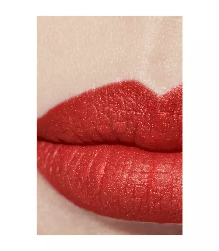 ROUGE ALLURE VELVET Le Rouge Velours Lumineux