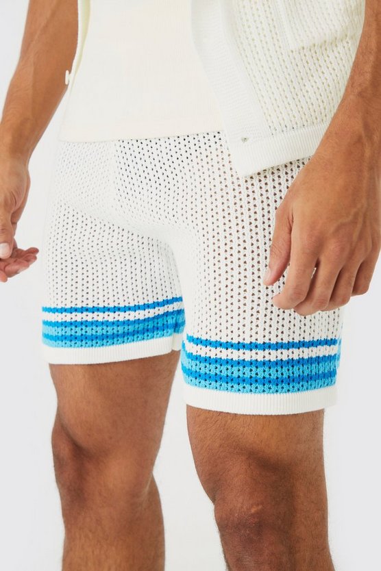 Lockere Shorts mit Naht-Detail